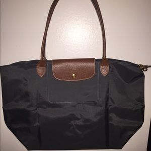 Large Longchamp- Excellent condition. Barely used!