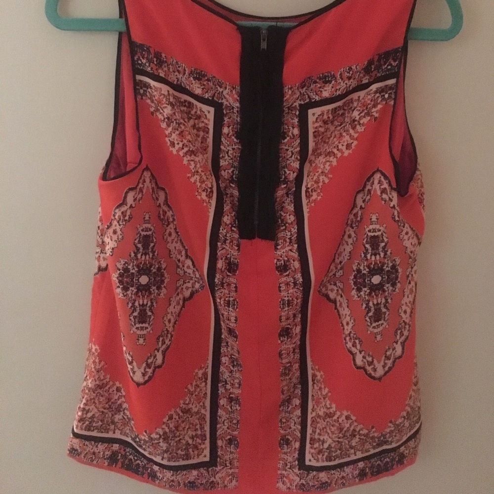 Patterned tank - Picture 2 of 3