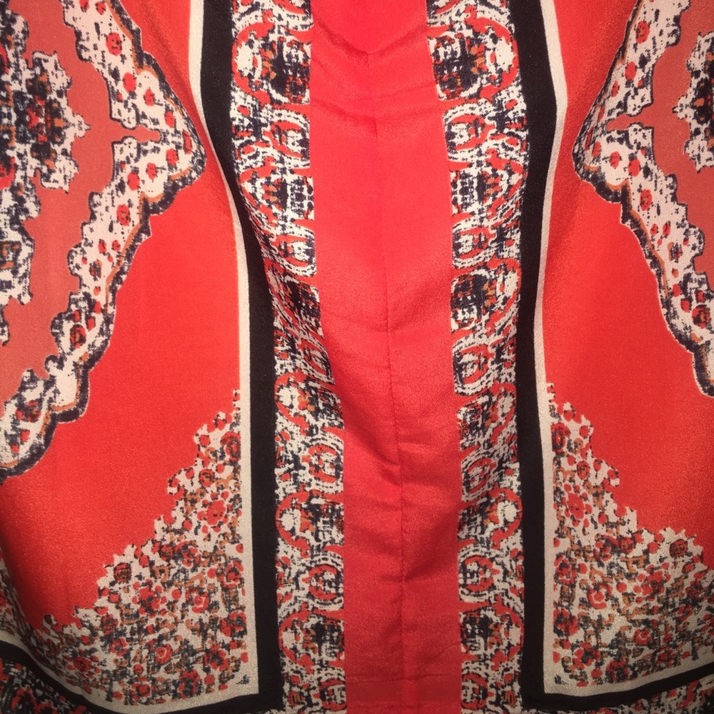 Patterned tank - Picture 3 of 3
