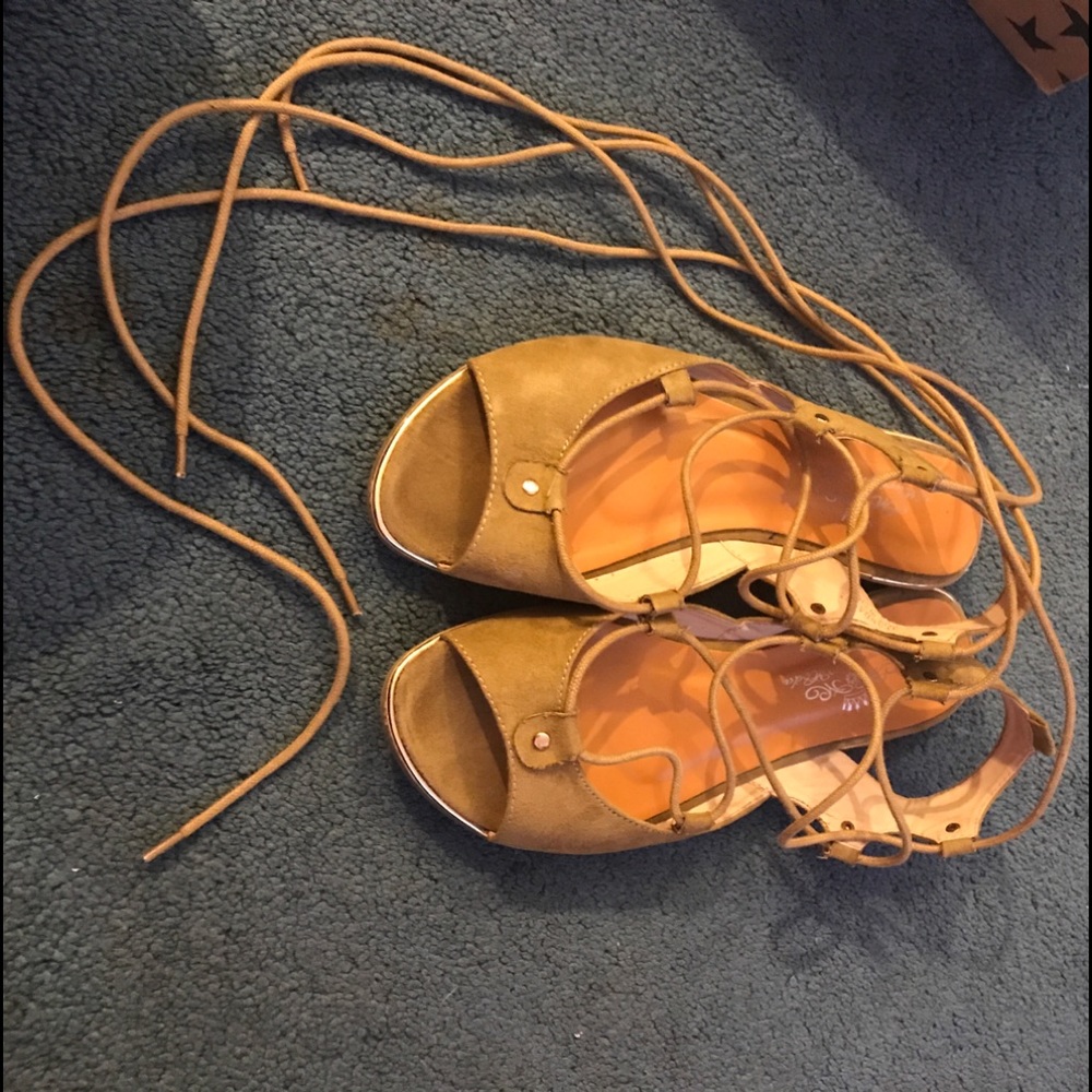 Sandals - Picture 4 of 5