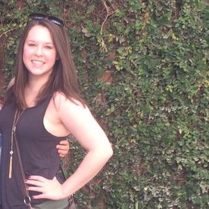 Meet your Posher, Emily