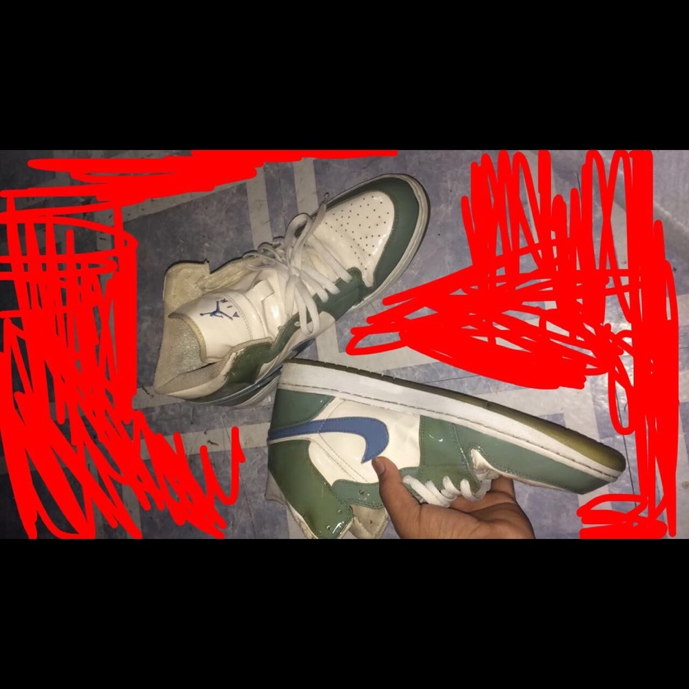 Air Jordan 1 - Picture 3 of 6