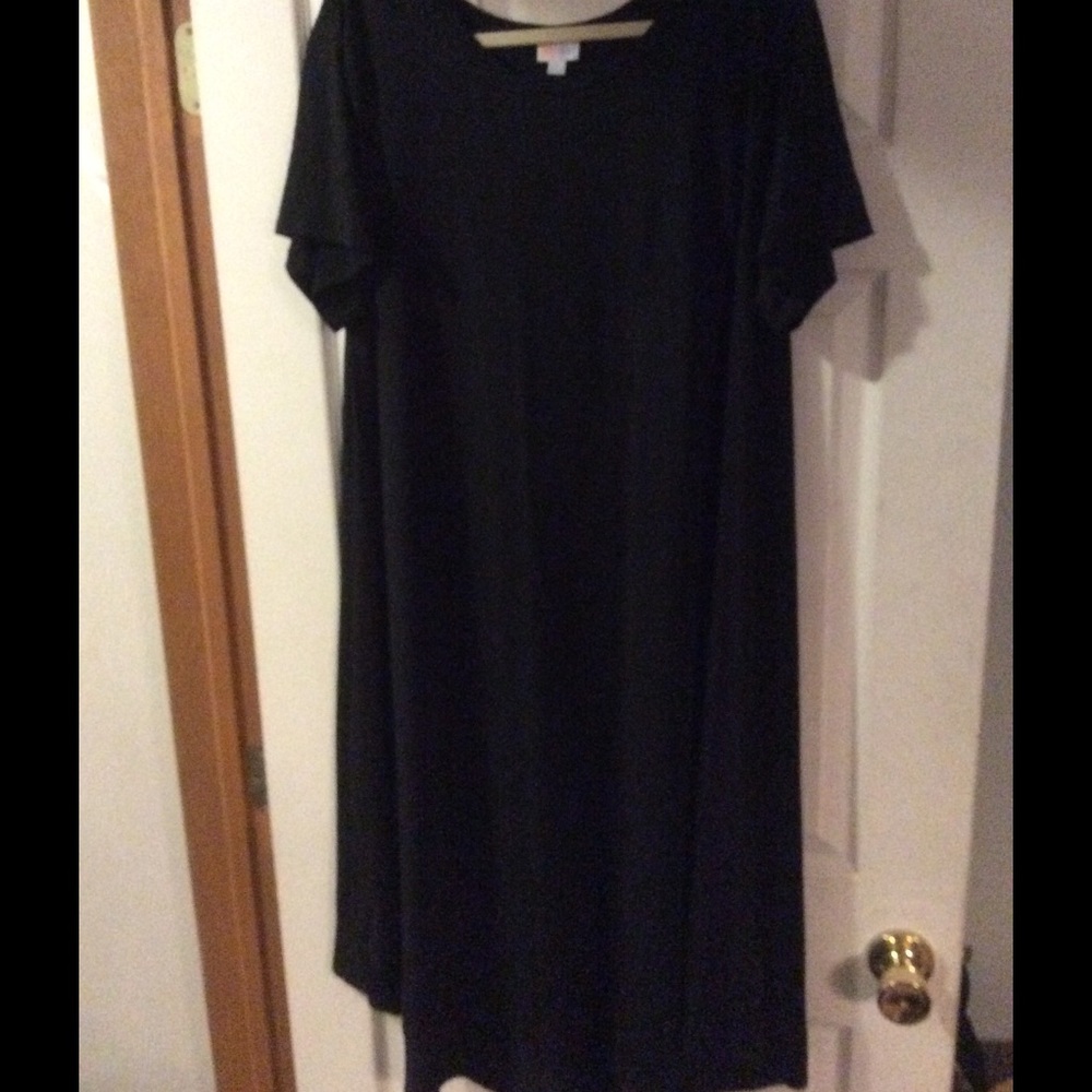 LuLaRoe 2XL Carly, black, NWOT