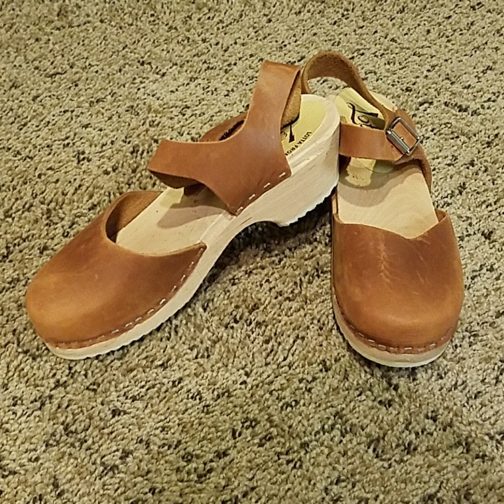 Lotta Clogs