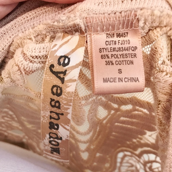 (A) Eyeshadow brand cardigan from Buckle. - Picture 5 of 6