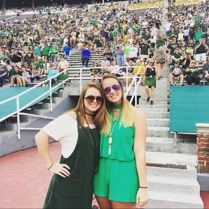 Meet your Posher, Caroline