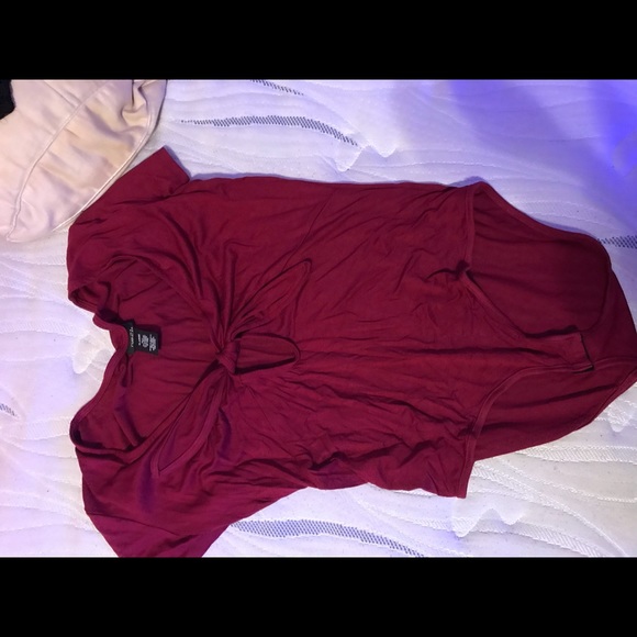 Tops - Picture 5 of 8