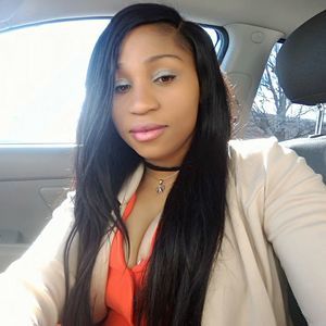 Meet your Posher, Stephanie