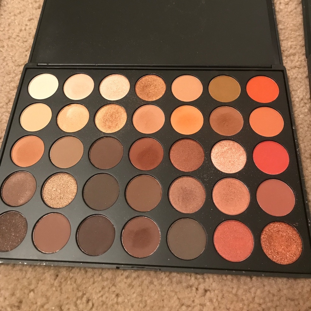 Almost new morphe pallete 35O