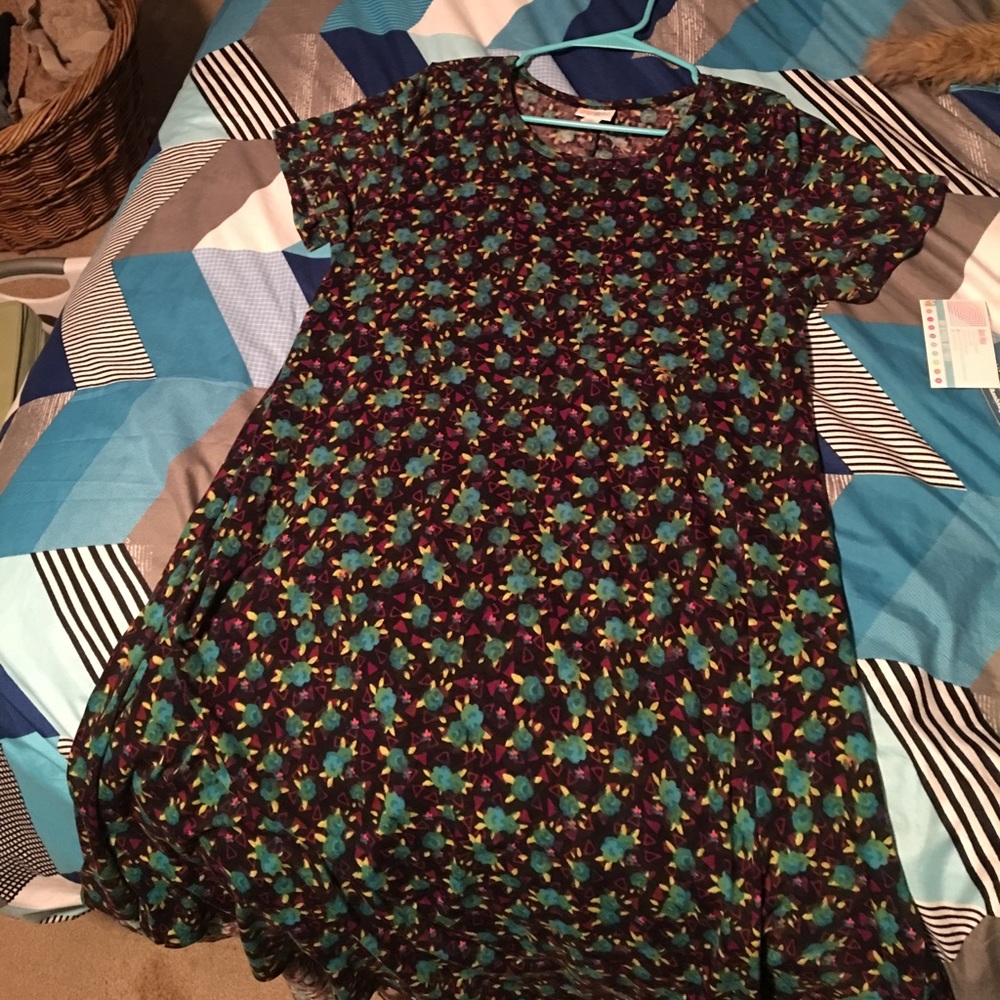 Lularoe medium Carly Dress