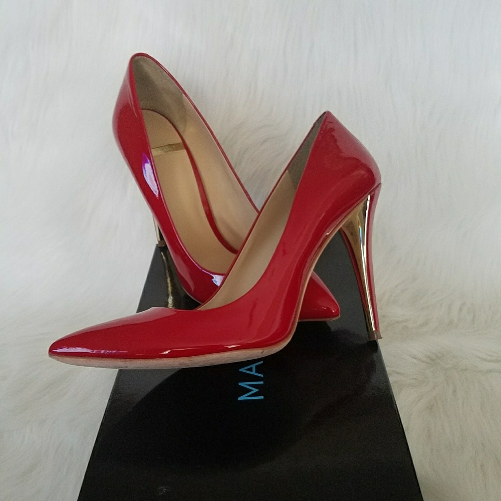 Red Pumps - image 2