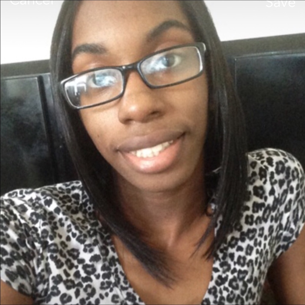 Meet your Posher, Lumeshia