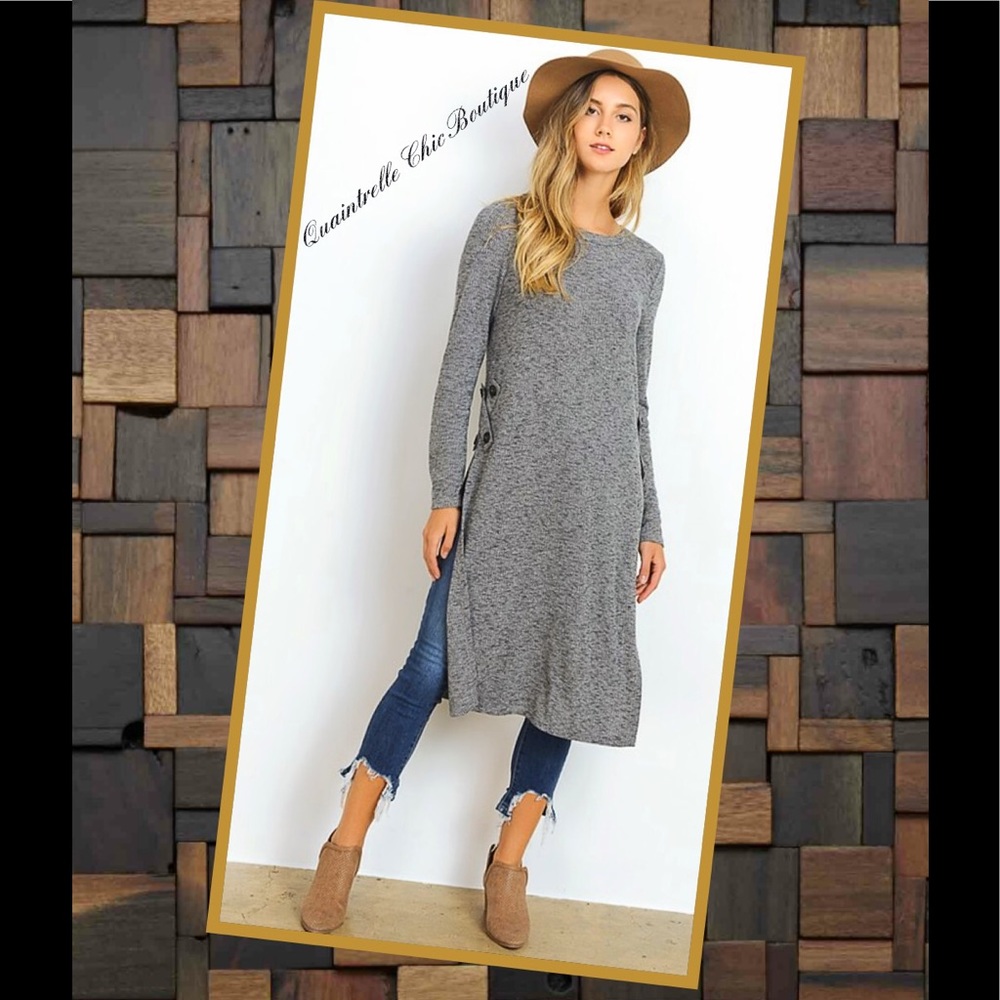 S  LEFT🎉HP🎉CITY LIMITS SIDE SLIT SHIRT