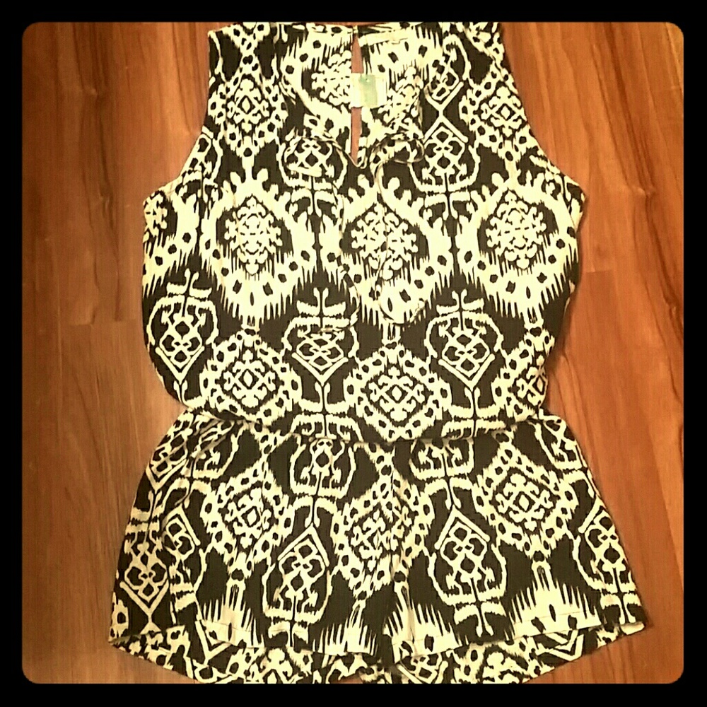 Black and White Santiki Romper- Never worn!