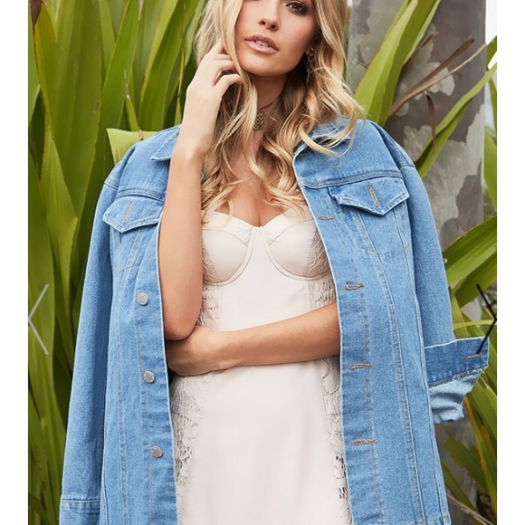 ‘Oriana’ Pink off the shoulder ruffle mini dress - Picture 4 of 5