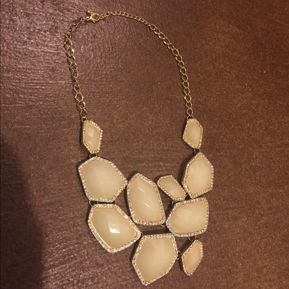 Statement necklace