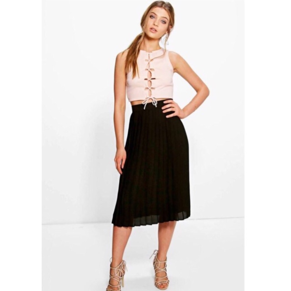 NWT black pleated midi skirt