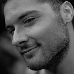 Meet your Posher, Dennis