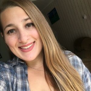 Meet your Posher, Katelyn