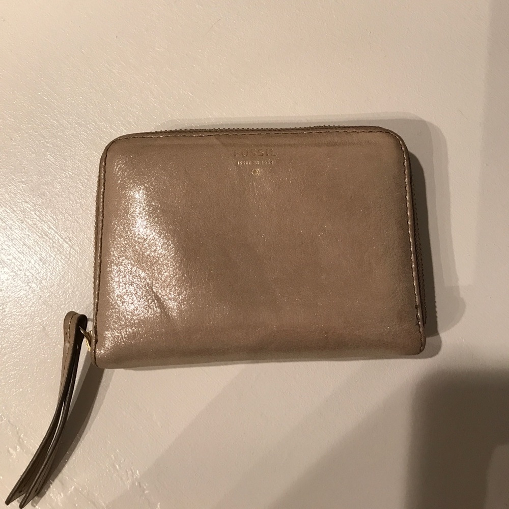 Fossil gold wallet