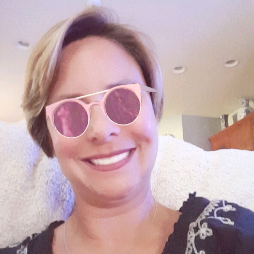 Meet your Posher, Lisa