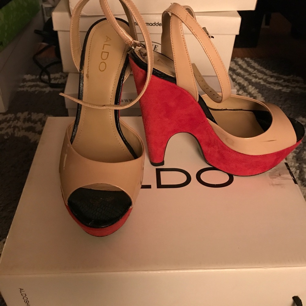 Platform sandals