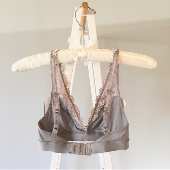 NWT Wacoal bra - so pretty - grey and pink! - Picture 5 of 7