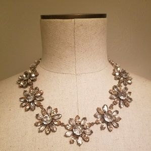 Floral jewel necklace