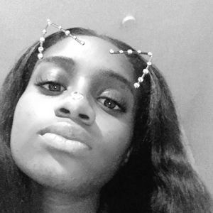 Meet your Posher, Kira