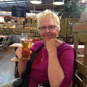 Meet your Posher, Linda