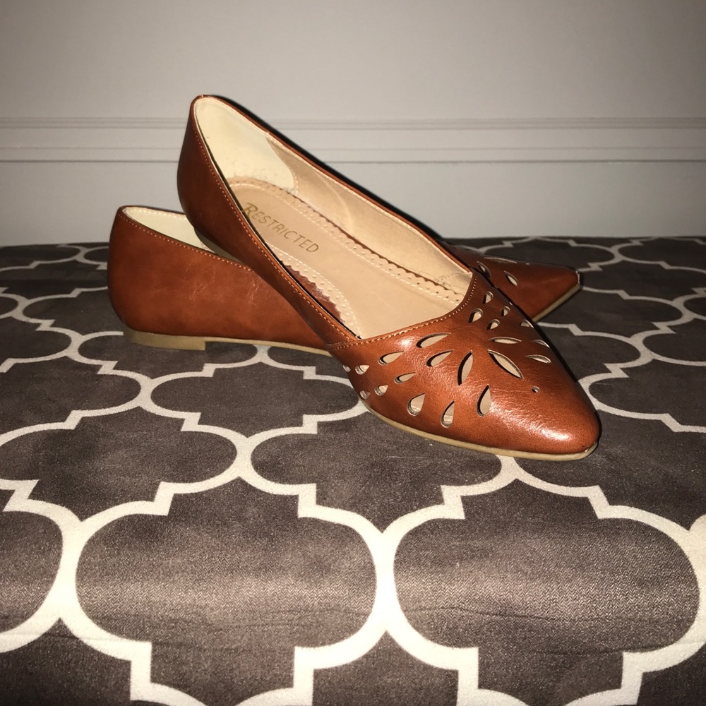 Cognac flats