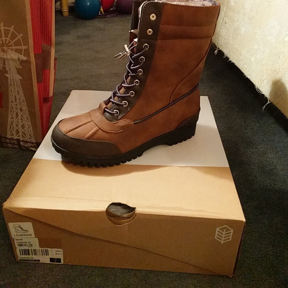 Snow Boots