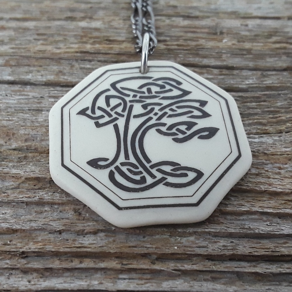 porcelain sacred tree of life pendant NWOT