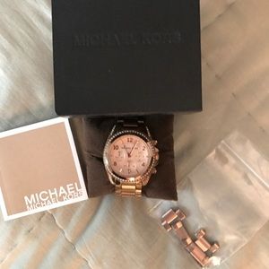 Michael Kors Rose Gold Chronograph Watch 🌹