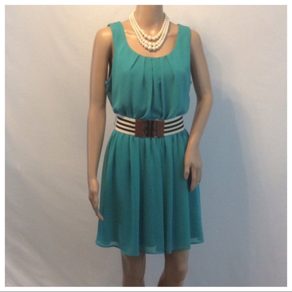 IZ BYER Sleeveless Dress