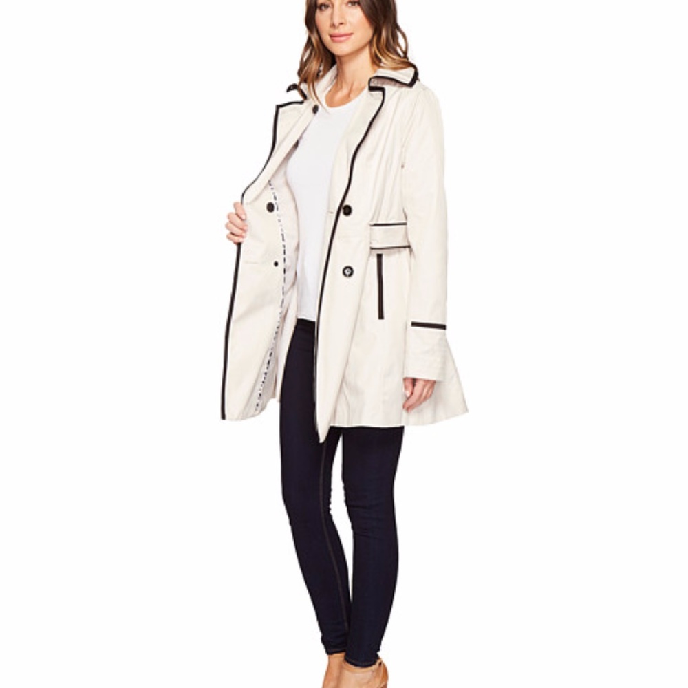 Betsey Johnson belted trench coat - Picture 5 of 7