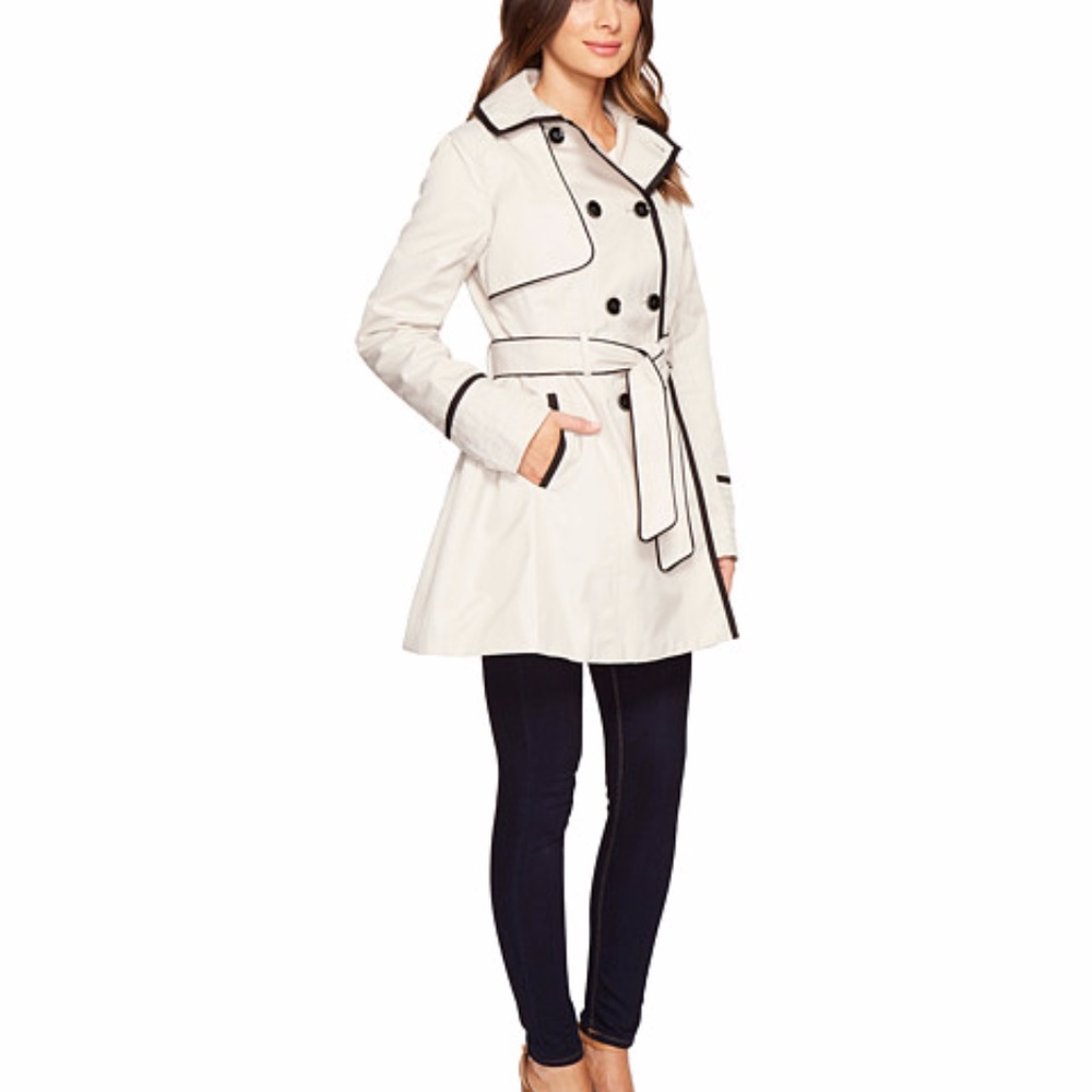 Betsey Johnson belted trench coat - Picture 2 of 7