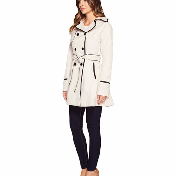 Betsey Johnson belted trench coat - Picture 4 of 7