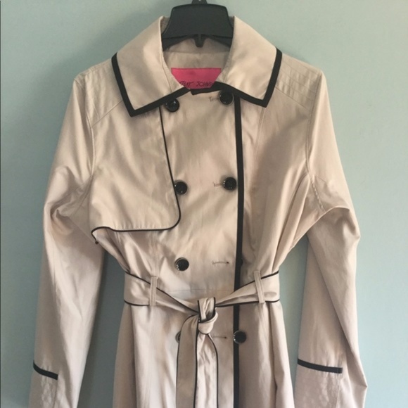 Betsey Johnson belted trench coat - Picture 7 of 7