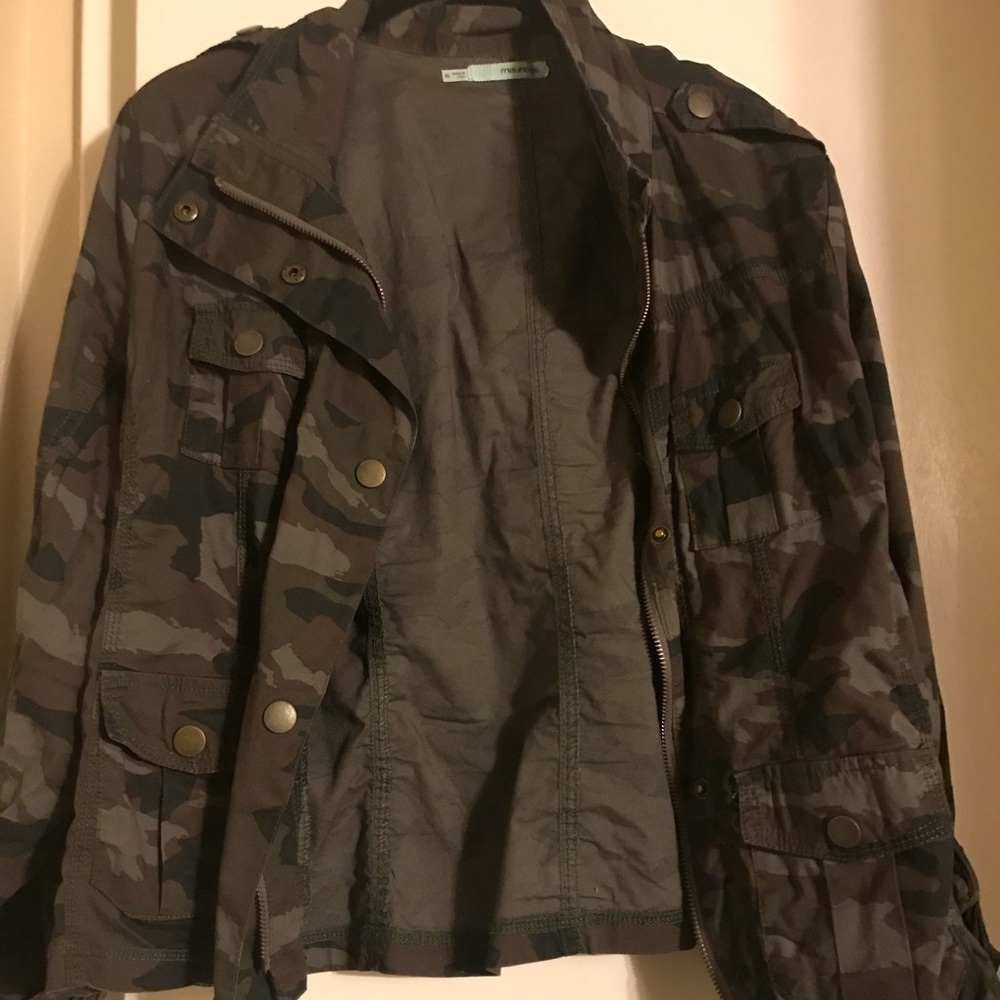Maurices Camo Jacket 💚💙