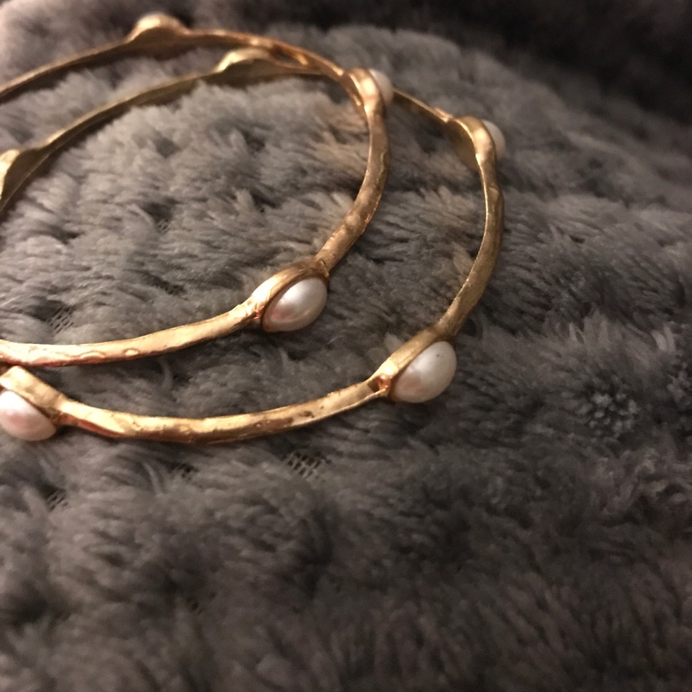 Pearl bangles