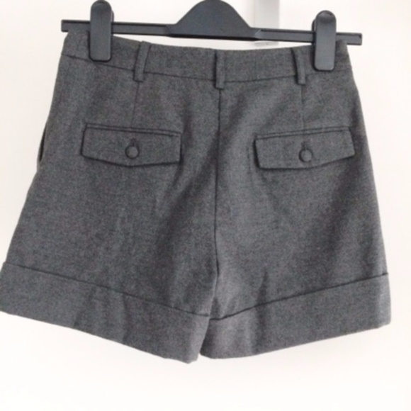 ❌SOLD❌ NWT H&M Wool-Like Dark Grey Shorts Sz 2 - Picture 7 of 7