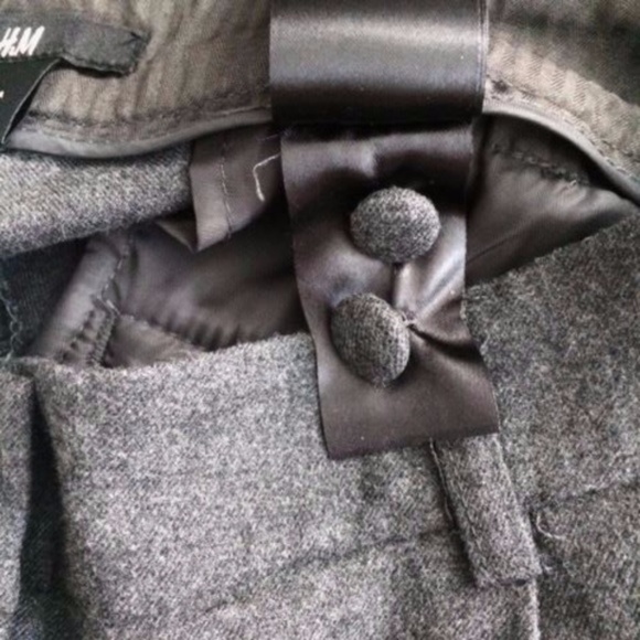 ❌SOLD❌ NWT H&M Wool-Like Dark Grey Shorts Sz 2 - Picture 5 of 7