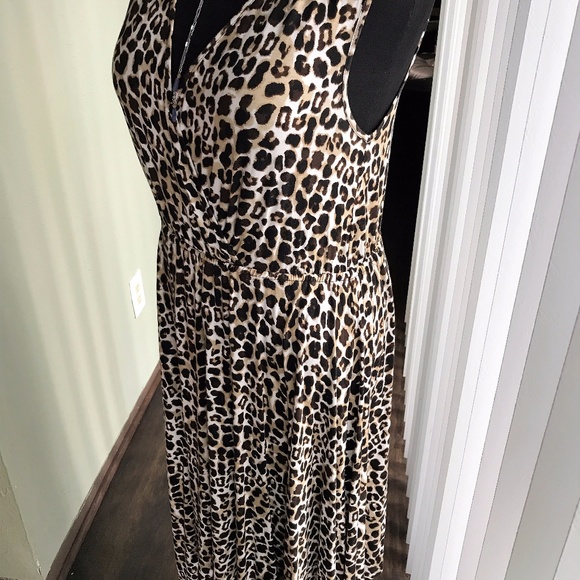 ASYMMETRICAL LEOPARD DRESS - Picture 2 of 4