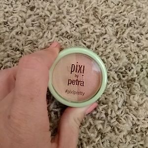Blush highlight duo