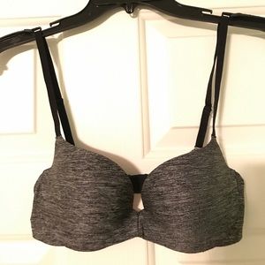 Black VS PINK "light lift" bra 32C
