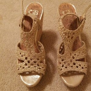 Gianni Bini gold wedges