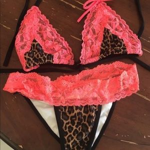 Leopard bikini
