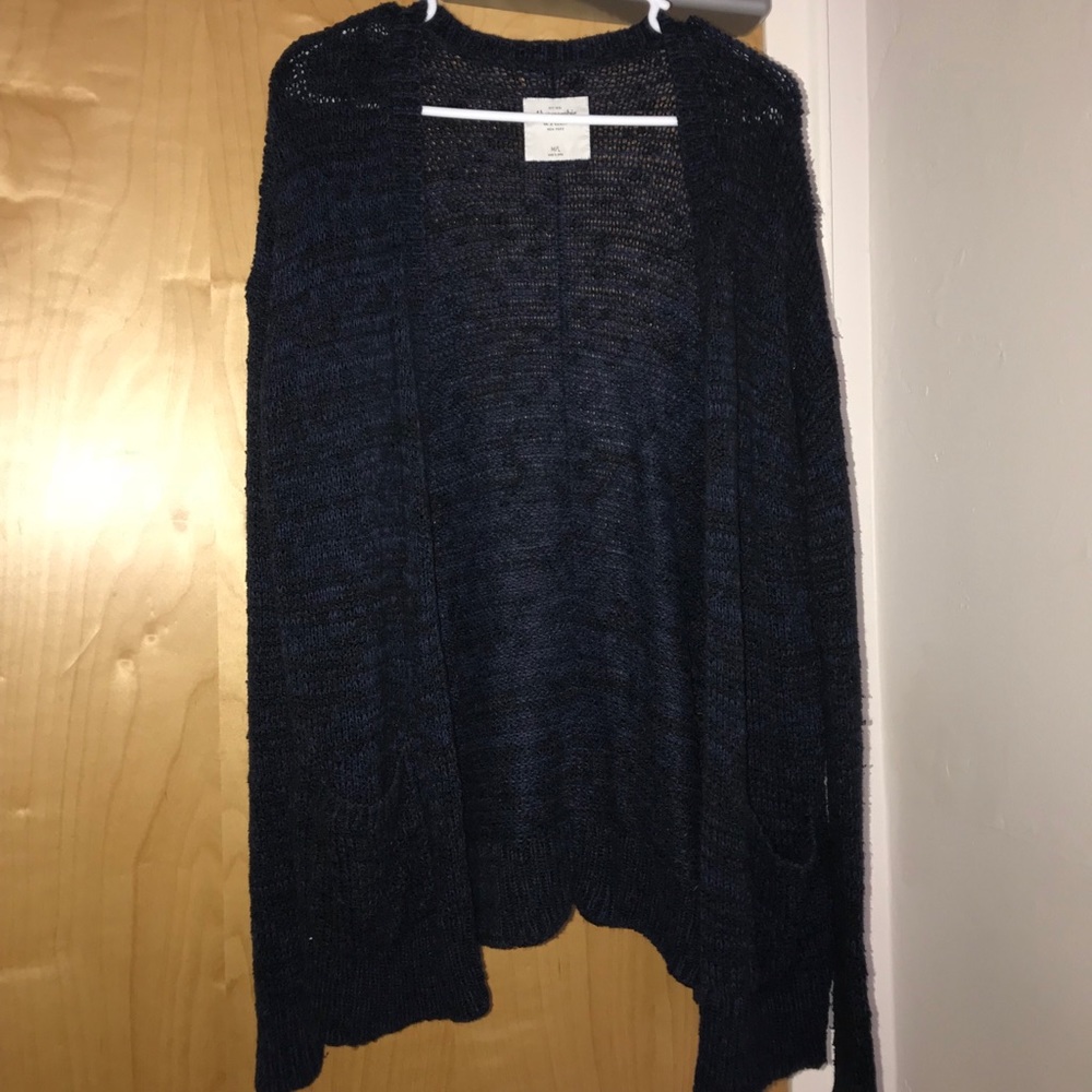 ABERCROMBIE & FITCH CARDIGAN