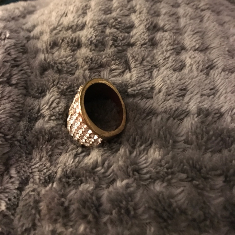 Rhinestone ring - Picture 2 of 3